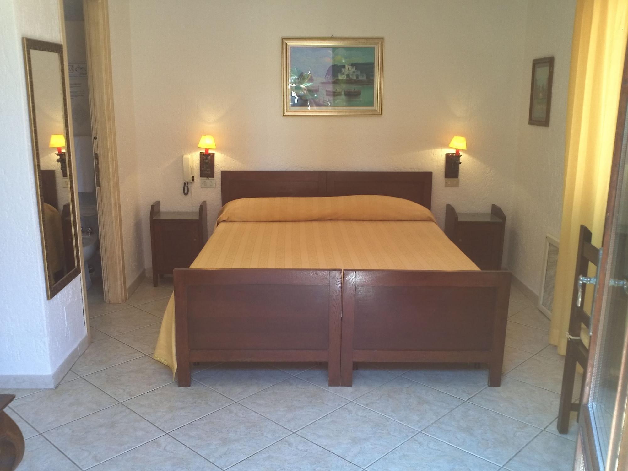 Hotel Abbaruja Olbia Bagian luar foto
