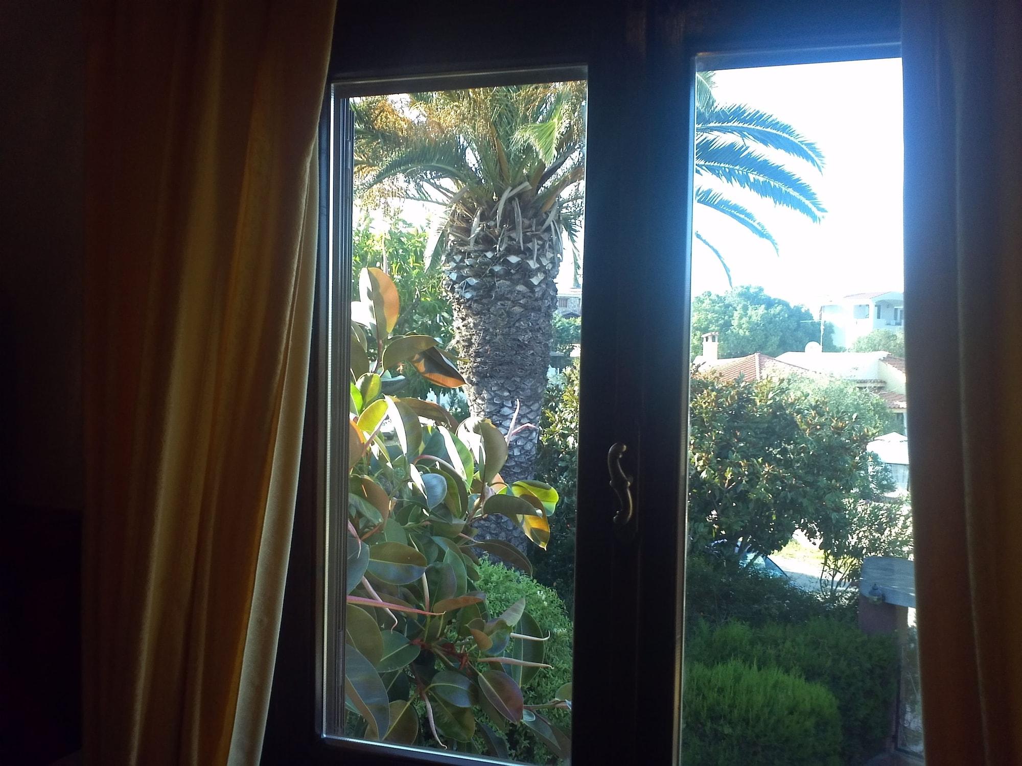 Hotel Abbaruja Olbia Bagian luar foto