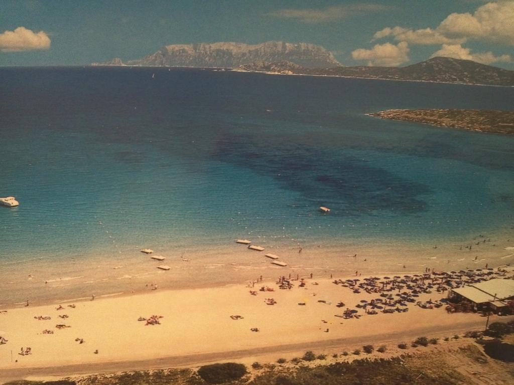 Hotel Abbaruja Olbia Bagian luar foto